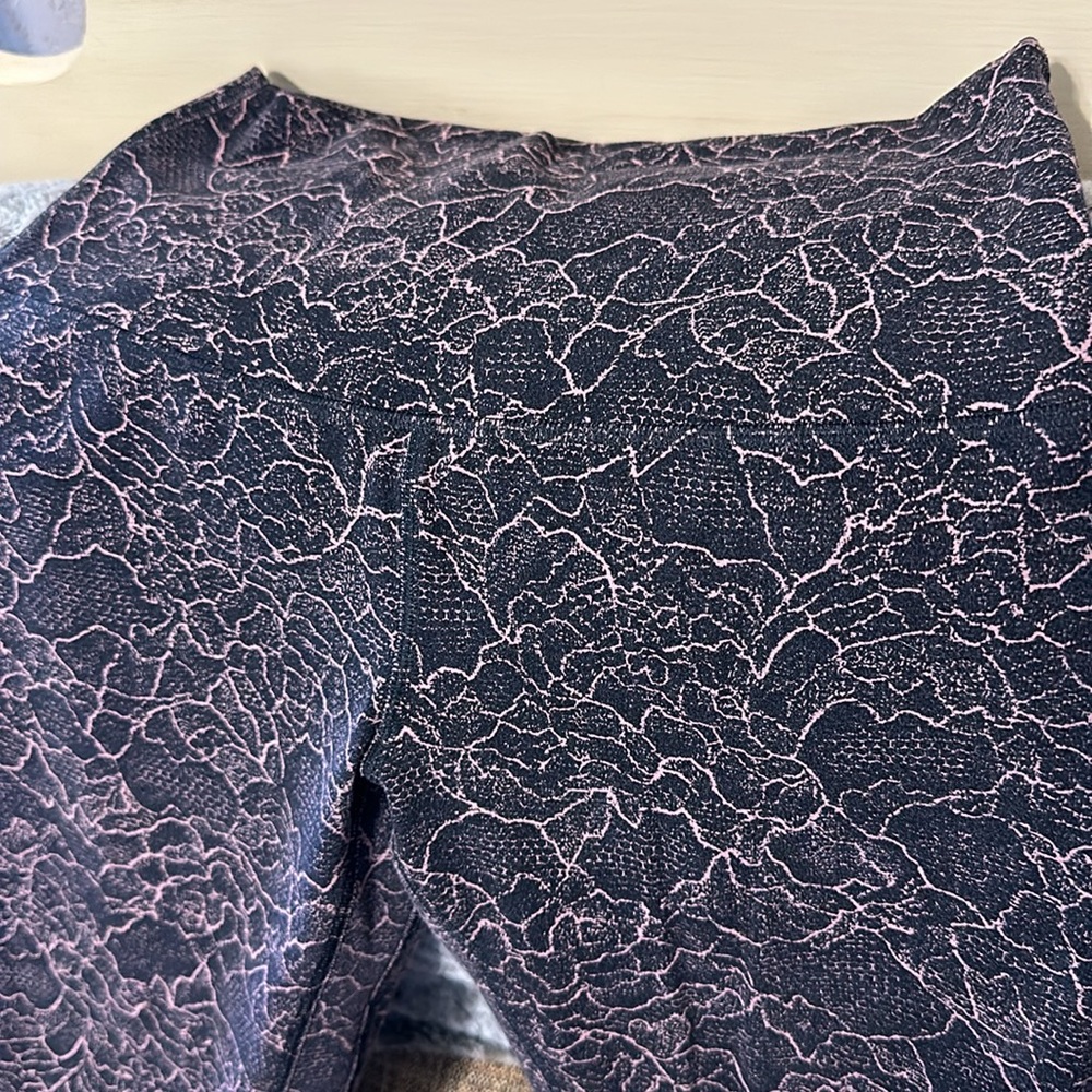 Lululemon leggings- 2